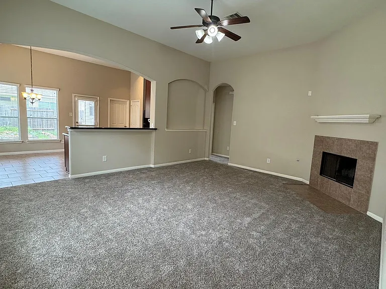 10006 Kendahlwood Ln — Photo 6