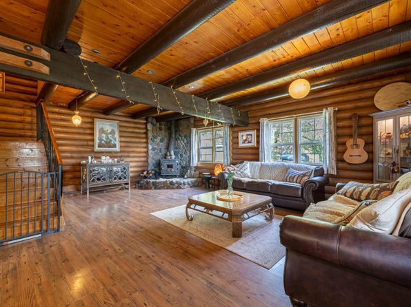 16100 Barbara Ct, Grass Valley, CA 95949