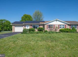 258 N Locust Point Rd APT D, Mechanicsburg, PA 17050