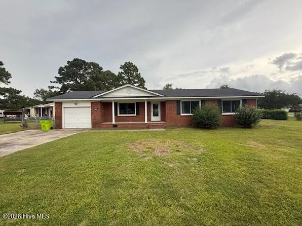 306 Tall Pine Rd, Havelock, NC 28532