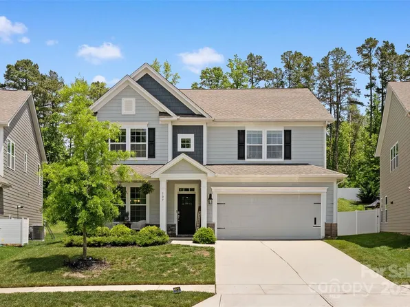 107 Hornbeam Ln, Mooresville, NC 28117