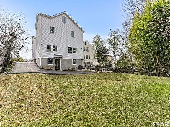 4th image of 75 Coolidge Avenue