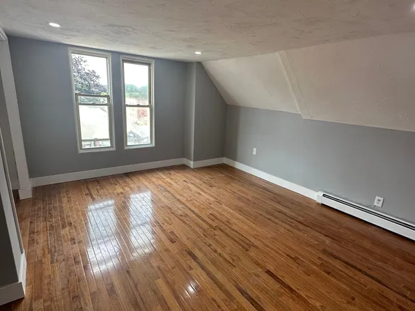 47 West St, Worcester, MA