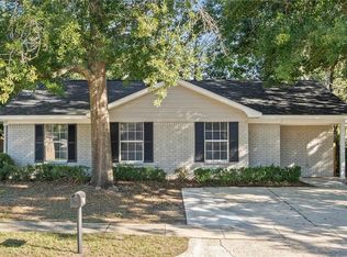 2504 Oakmont Ct, Mobile, AL 36605