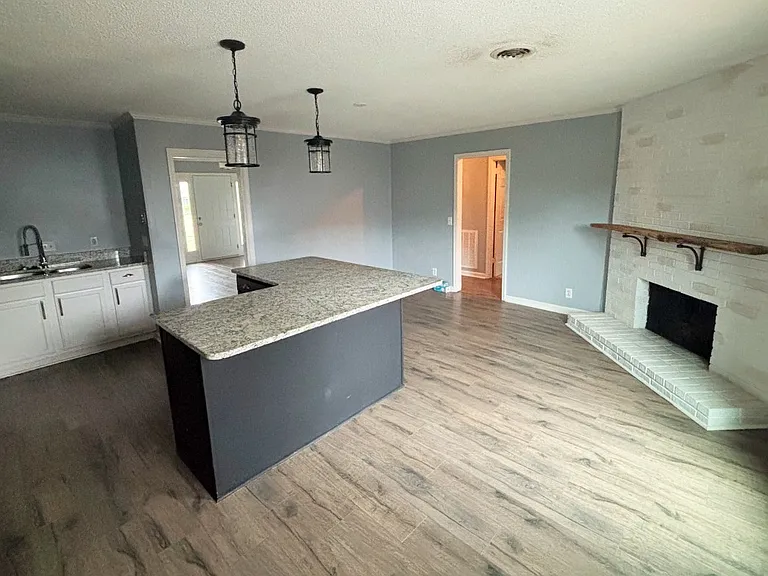 4001 Anderson Rd #C115 — Photo 5