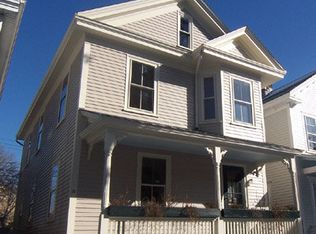 20 Calvert St, Newport, RI 02840