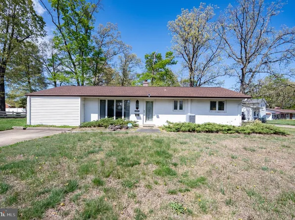 6820 Constance Dr, Springfield, VA 22150