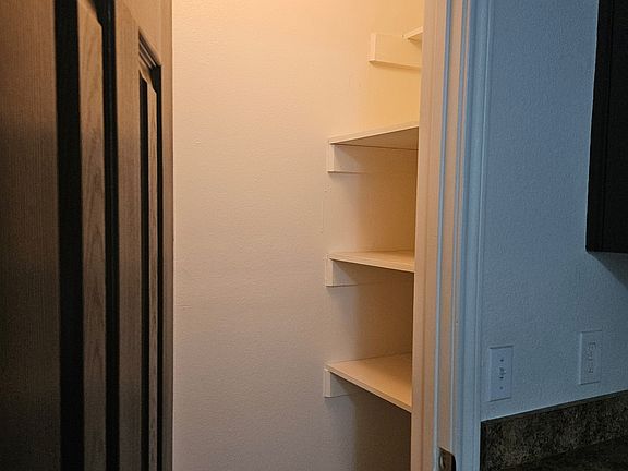 2nd image of 1910 E Tudor St