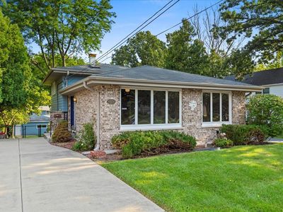 378 Hillside Ave, Glen Ellyn, IL, 60137