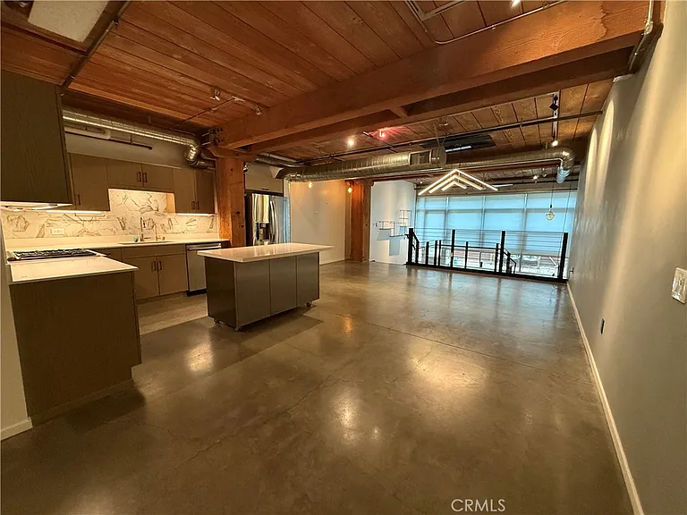 530 S Hewitt St #146 — Photo 7