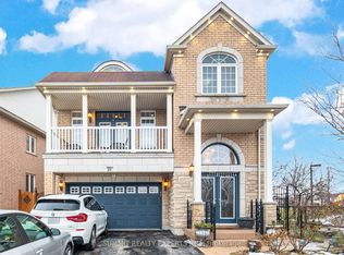 22 Baylawn Cir, Brampton, ON L6P 2M5