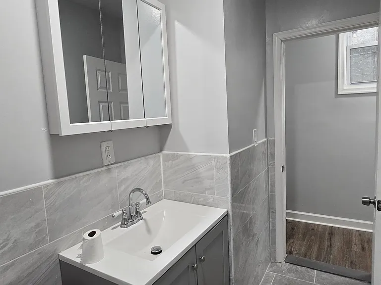 1411 W Loudon St — Photo 80