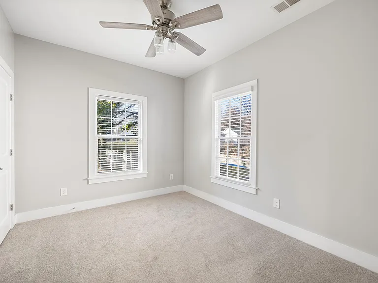 1097 Sims St SW — Photo 23