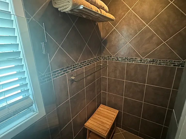 8956 Swinton Ave — Photo 34