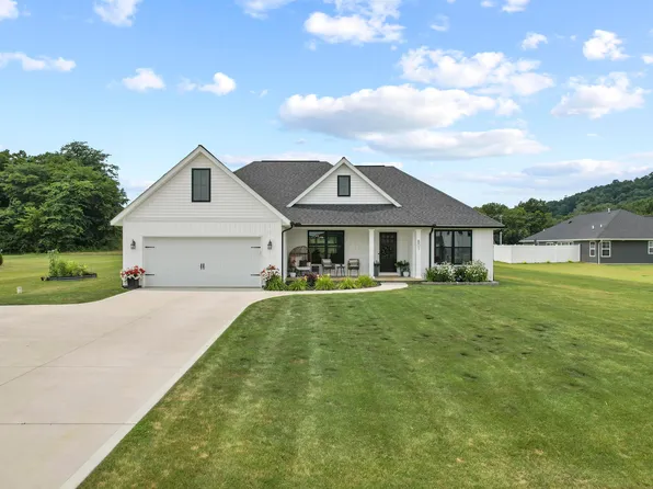 801 Mandy Ln, Newark, OH 43055