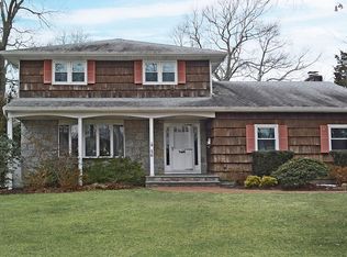 56 N Howells Point Rd, Bellport, NY 11713