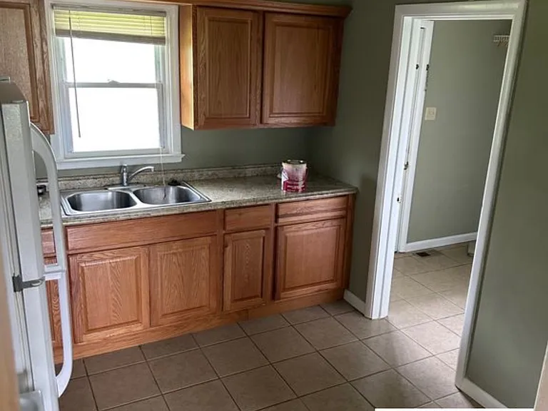 1024 Ash St #1024 — Photo 6