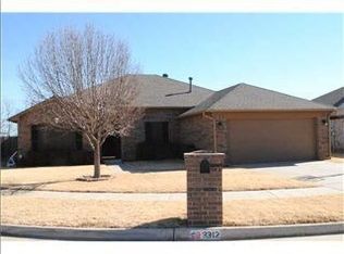 3312 Bishop Rock Pl, Yukon, OK 73099