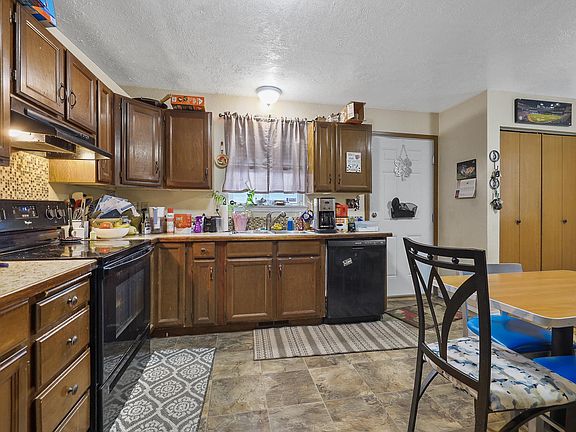 2nd image of 1842 W College Ave