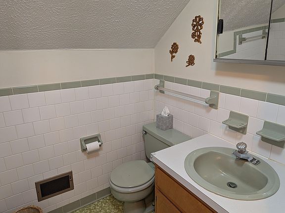 4th image of 1115 Robin Ridge Rd