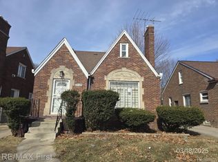 11645 Lakepointe St, Detroit, MI 48224