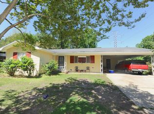 2415 Coronet Pl, Jackson, MS 39204