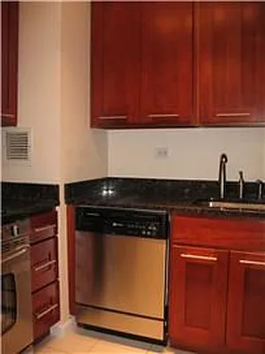 Sold by Reuveni LLC | media 5