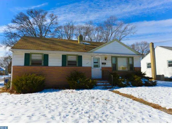 223 S Girard Ave, National Park, NJ 08063