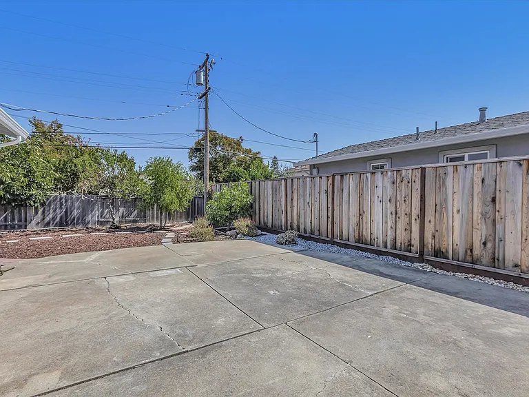 1112 Di Napoli Dr — Photo 45