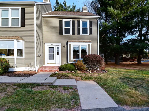 256 Georgetown Drive #256, Glastonbury, CT 06033