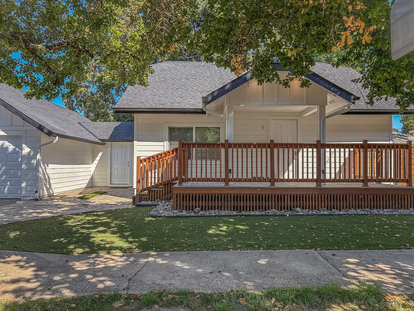 3 Plus Bedroom 2.5 Bathroom NE Salem Home Fully Renovated-Schedule Today ! — Photo 3