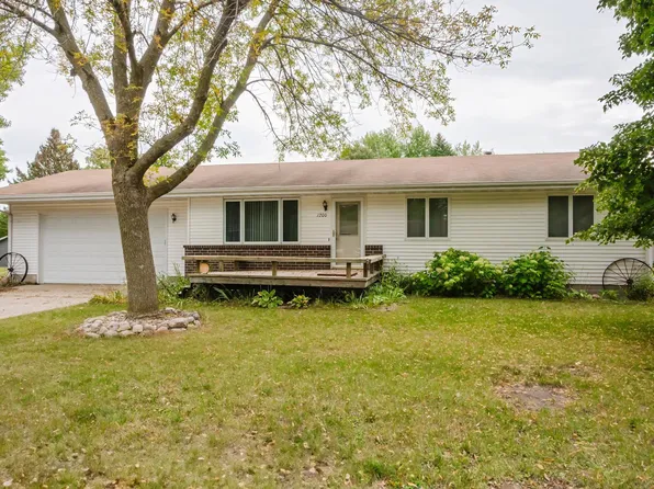 1200 3rd St NW, Waseca, MN 56093