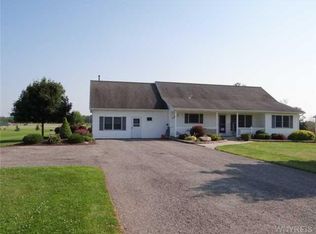 3922 Upper Mountain Rd, Sanborn, NY 14132