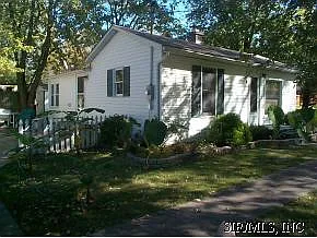 7904 Brookfield Dr photo 1