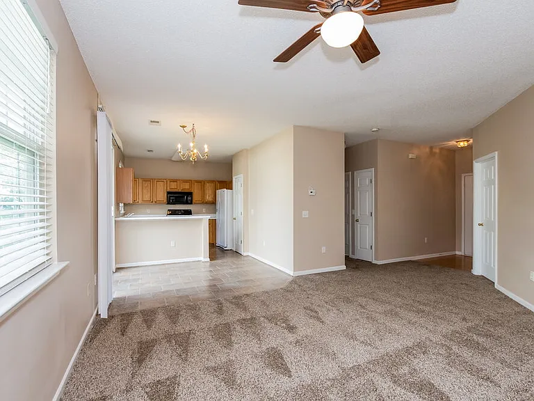 8707 Meadowmont View Dr — Photo 5