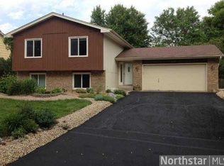 13723 Webster Ct, Savage, MN 55378