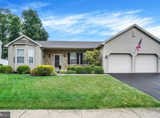 7771 Seneca Ridge Dr, York, PA 17403