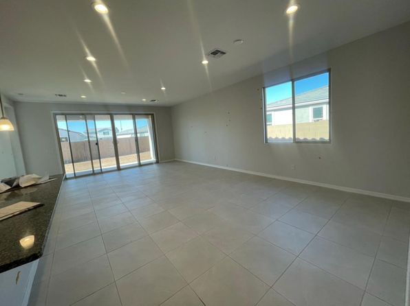 2000 E Escondido Pl #2000