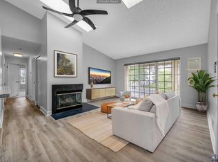 943 Juniper Way, Mahwah, NJ 07430