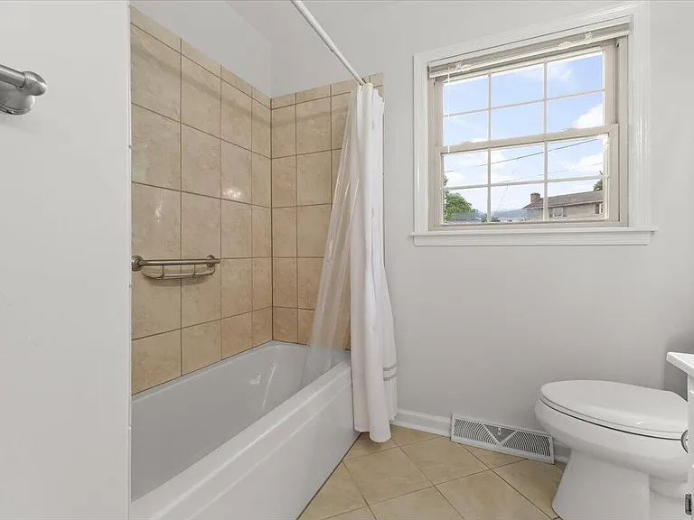 6743 Jasmine Cir — Photo 10