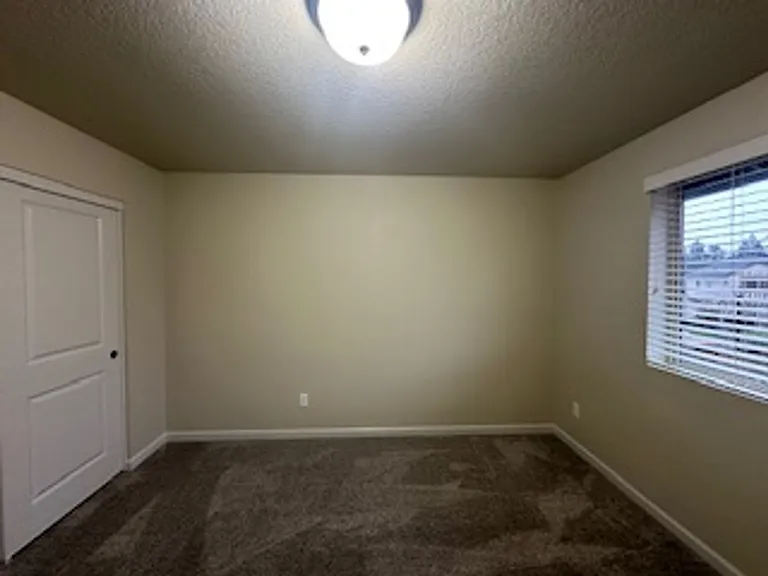 10136 SW Barber St — Photo 20