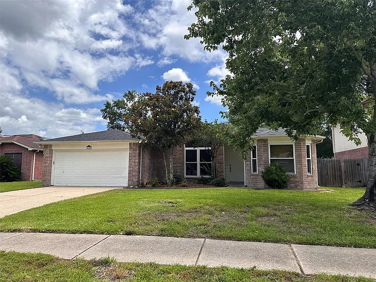28806 Stone Fox Dr — Photo 1