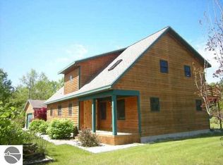 3288 S Carmean Rd, Thompsonville, MI 49683