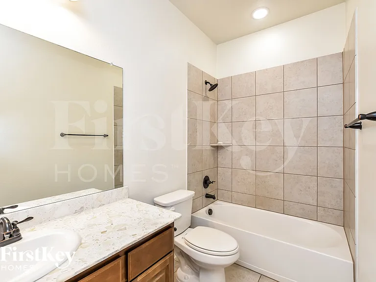 293 Arbury Dr — Photo 13