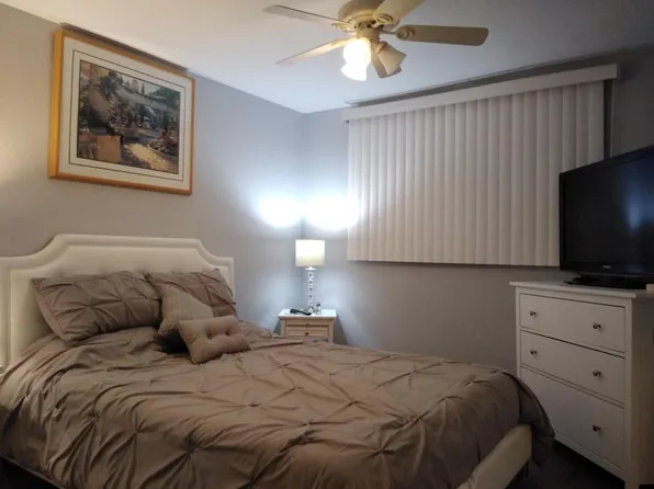 2812 N Auburn Ct Unit F215, Palm Springs, CA 92262