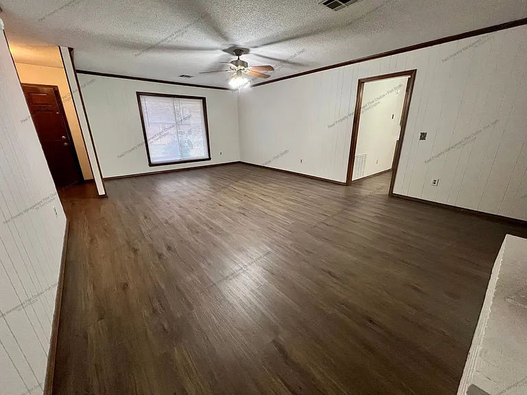 102 Beta Cir — Photo 4