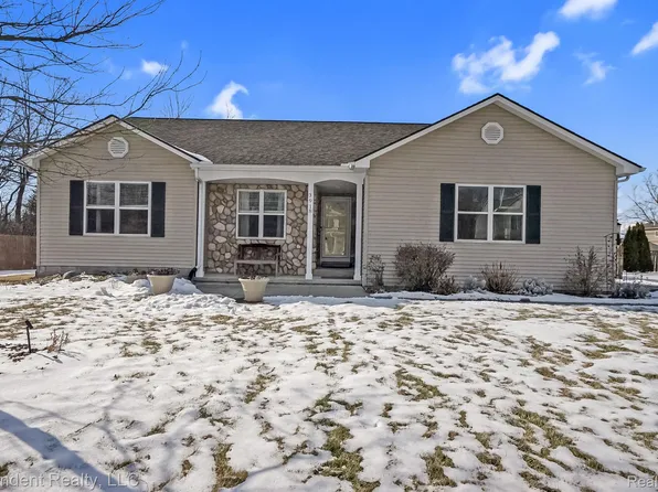 3918 Samuel Ave, Rochester Hills, MI 48309