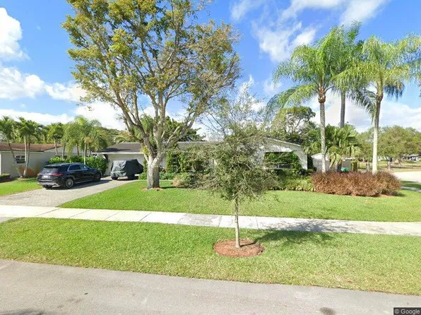 9901 SW 101st St, Miami, FL 33176