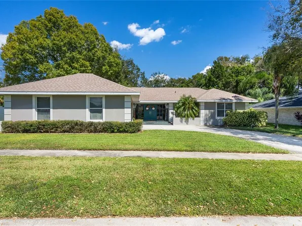 2101 Edgewater Cir, Winter Haven, FL 33880