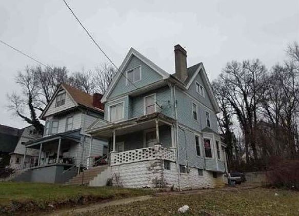 1st image of 864 Rockdale Ave